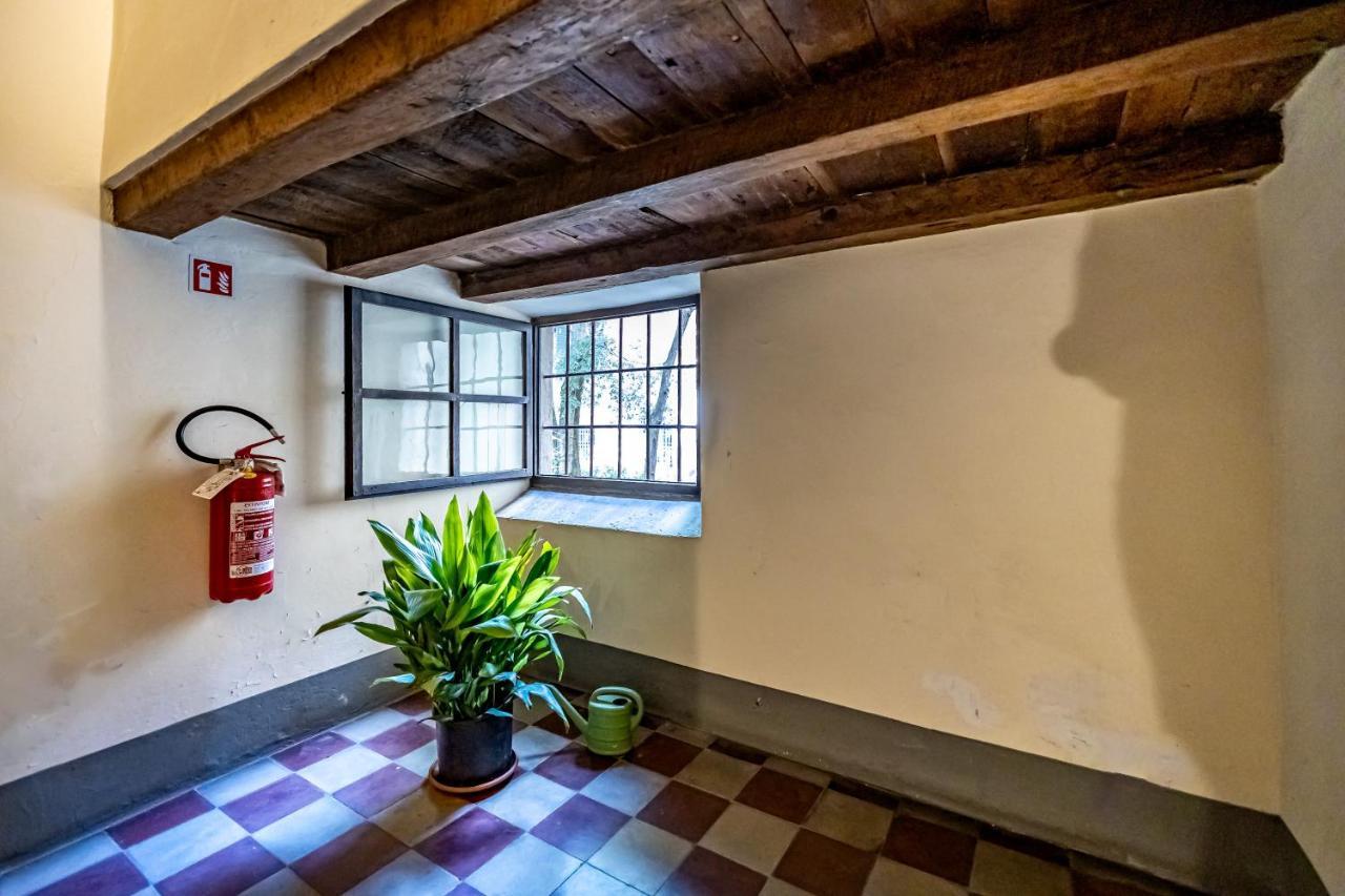 Yid Laura Apartment Florence