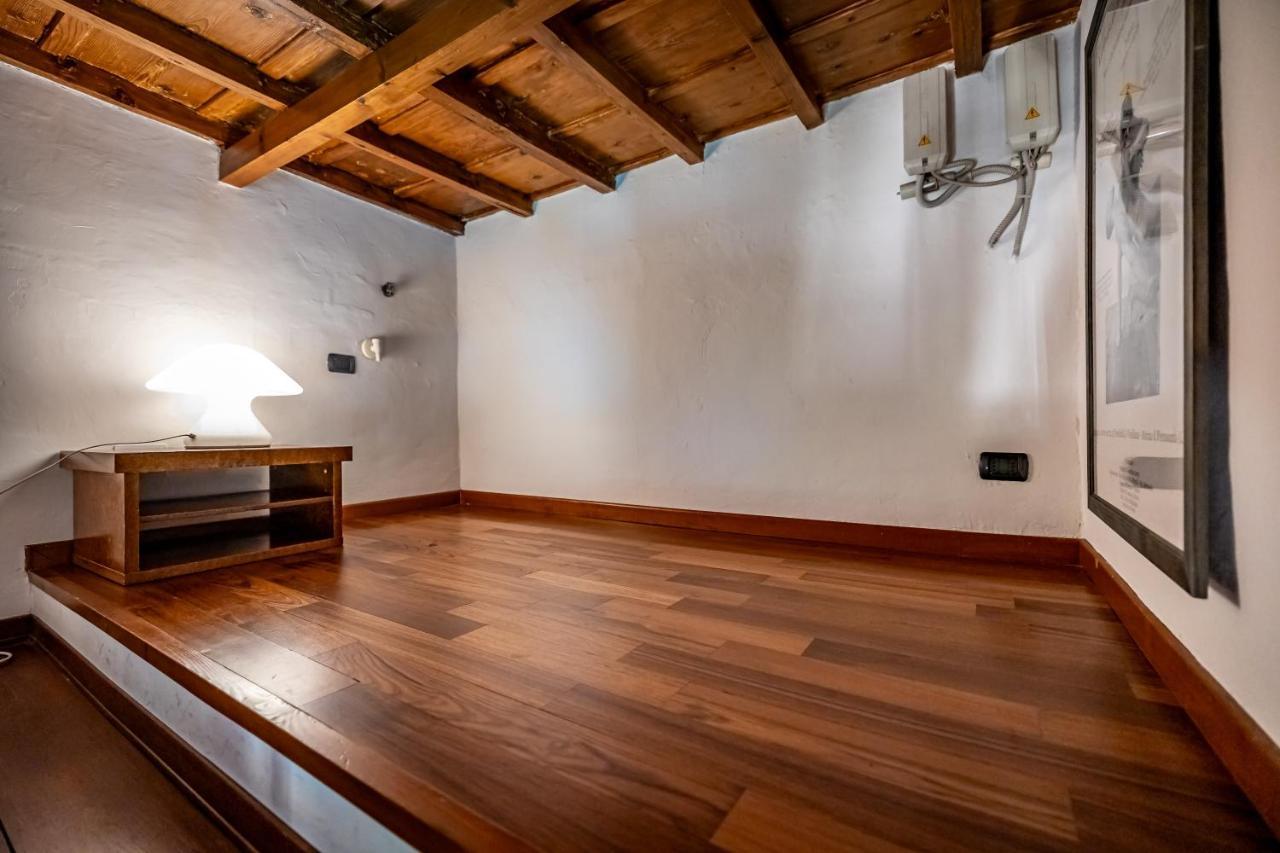 Apartment Yid Laura Florence